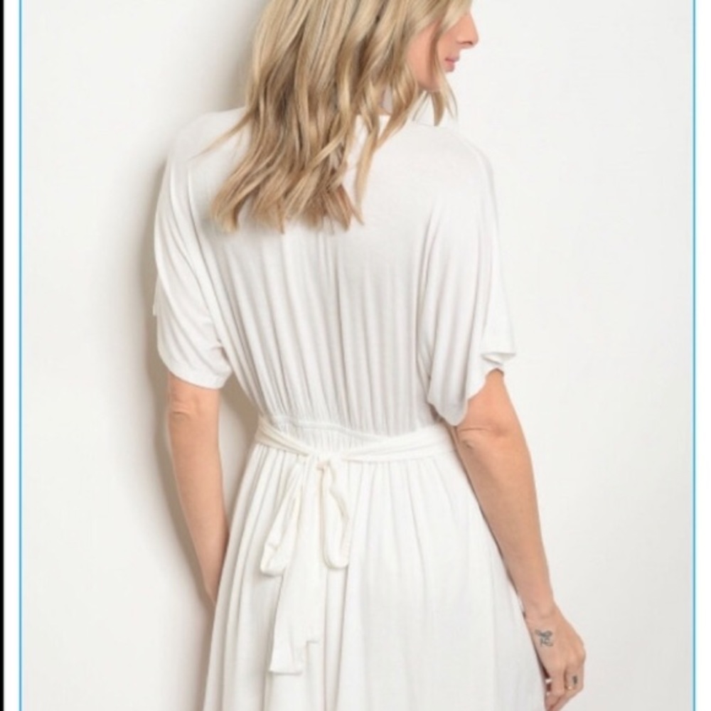 CuteCream S/S knit Dress. Tie back eyelet front nk - Picture 3 of 7